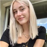 Etudiante Franco-Américaine bilingue avec plus de 5 ans d'experience